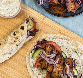 vegetarischer Wrap mit Räuchertofu