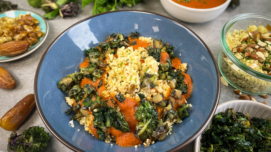 Rezeptbild für 86. Couscous mit Tomatensoße und Flower Sprouts