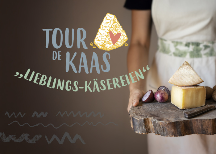 KI generiert: Person hält Holzbrett mit Käse und Zwiebeln. Text: "Tour de Kaas - Lieblings-Käsereien".
