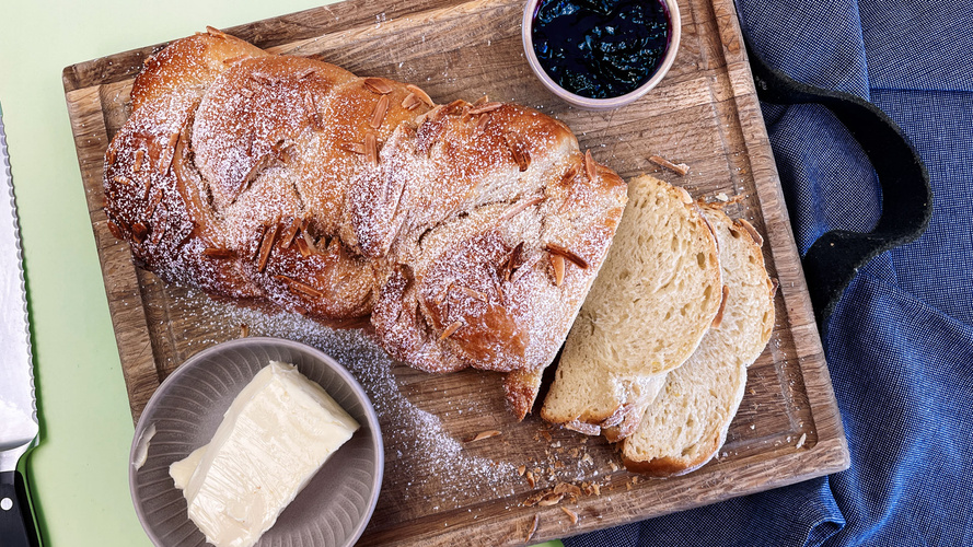 Rezeptbild für 429. Oster-Hefezopf