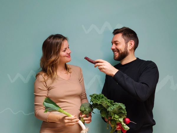 Lisa und Ivan mit Gemüse