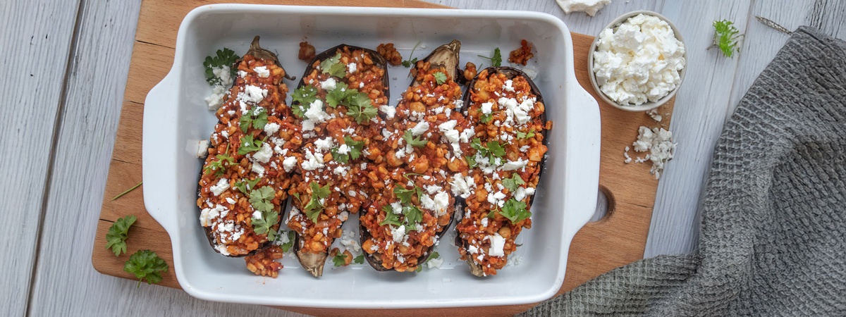 Sommersalat mit  gebackener Zucchini, Mais und Nektarine