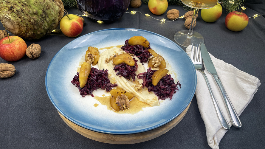 Rezeptbild für 182. Rotkohl auf Selleriecreme mit karamellisiertem Apfel