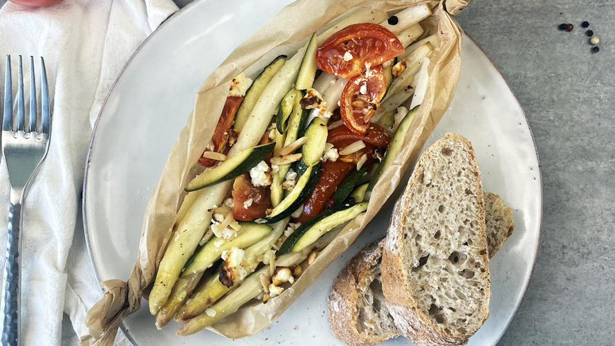 Rezeptbild für 100. Ofenspargel mit Tomaten und Zucchini