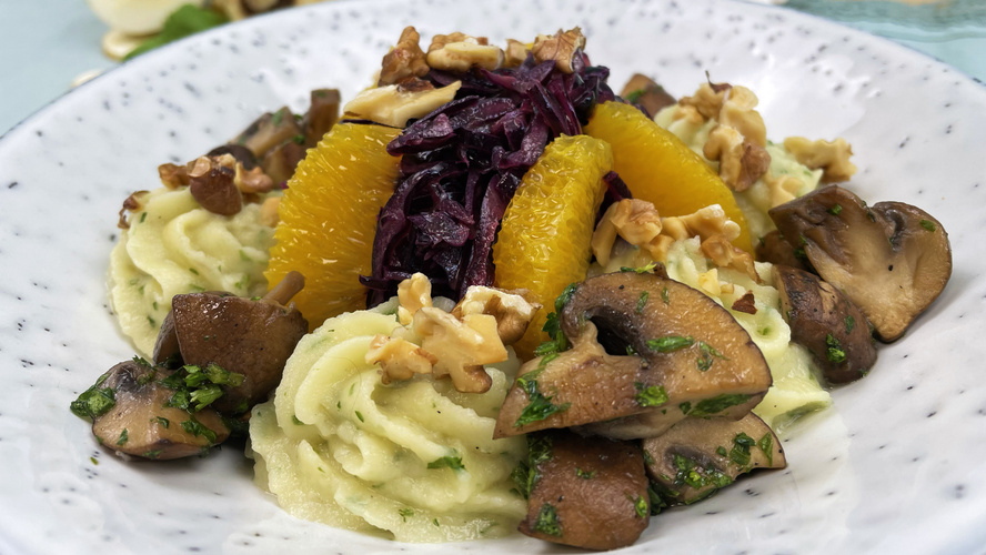 Rezeptbild für 50. Pastinaken-Petersilienwurzelpüree mit Champignons