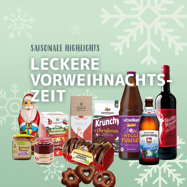 Weihnachtliche Leckereien und Getränke vor einem winterlichen Hintergrund. Text: "LECKERE VORWEIHNACHTSZEIT".