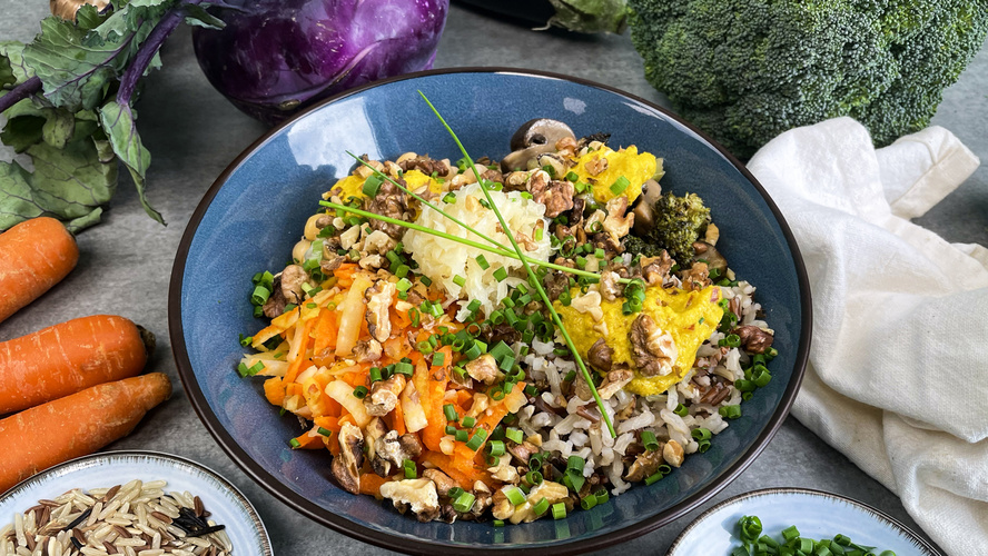 Rezeptbild für 94. Gemüsebowl mit Kurkuma Dressing (vegan)